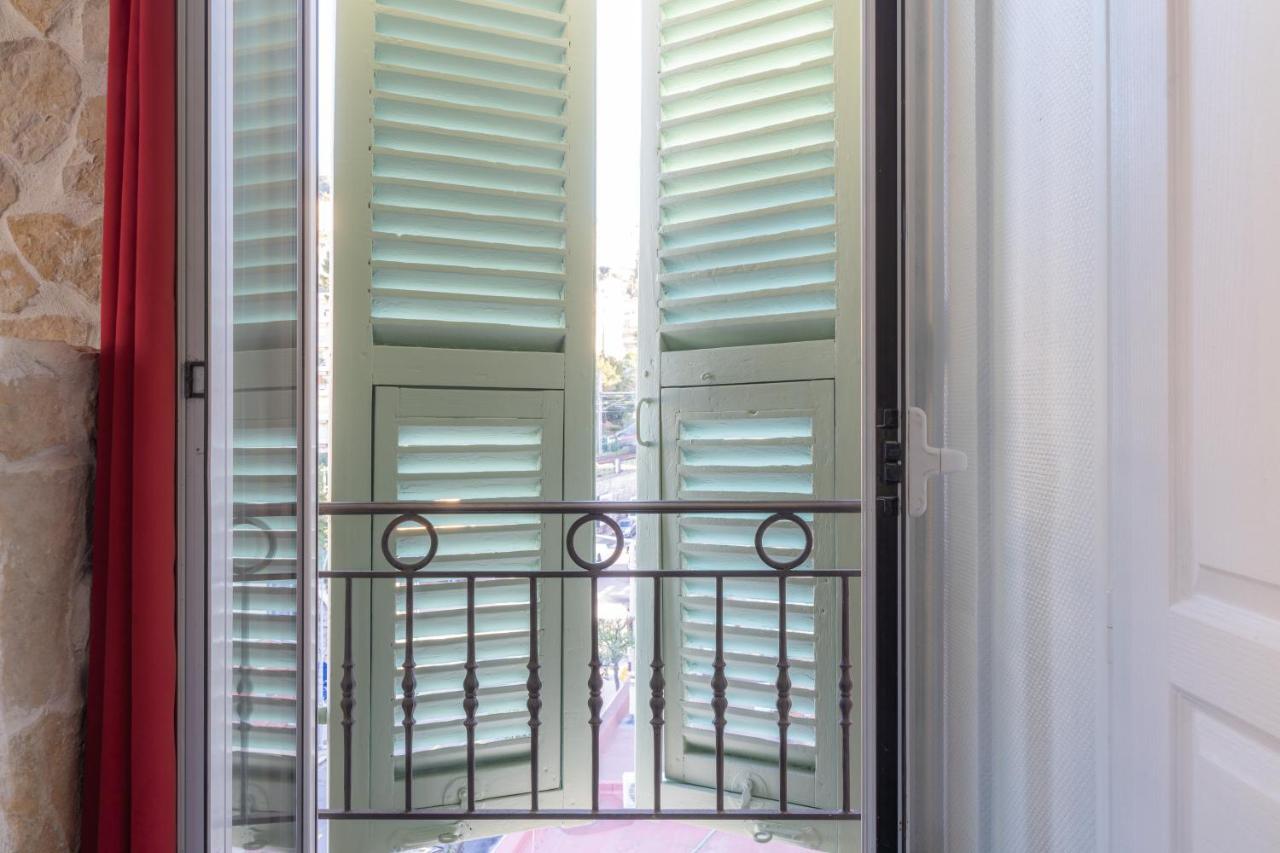 Hotel De Belgique A Menton Exterior photo