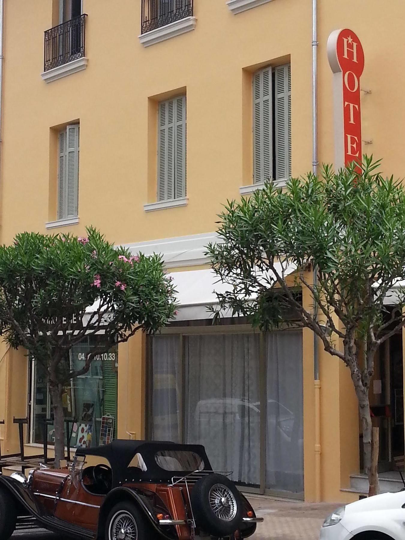 Hotel De Belgique A Menton Exterior photo